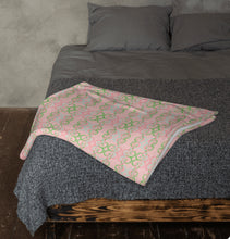 Load image into Gallery viewer, SAVANNAH Throw Blanket