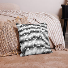 Load image into Gallery viewer, LINEAR Premium Pillow