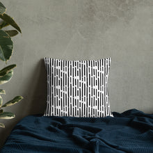 Load image into Gallery viewer, LINEAR Premium Pillow