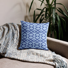 Load image into Gallery viewer, SOUTHAMPTON Premium Pillow