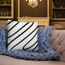 Load image into Gallery viewer, LINEAR Premium Pillow