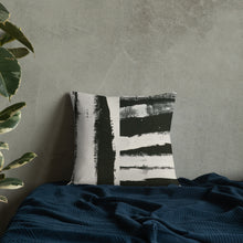 Load image into Gallery viewer, VOGUE Premium Pillow