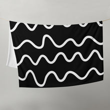 Load image into Gallery viewer, MANHATTAN Throw Blanket