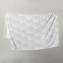 Load image into Gallery viewer, ZOEY Throw Blanket