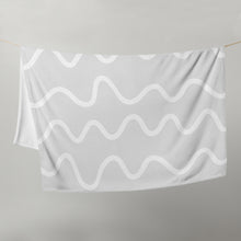 Load image into Gallery viewer, MANHATTAN Throw Blanket