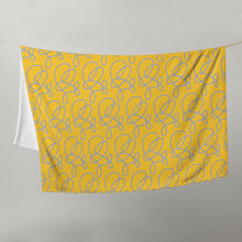 Load image into Gallery viewer, LOVE Throw Blanket