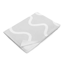 Load image into Gallery viewer, MANHATTAN Throw Blanket