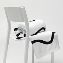 Load image into Gallery viewer, MANHATTAN Throw Blanket