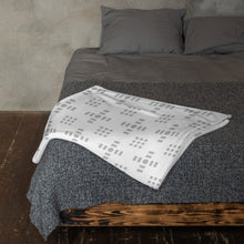 Load image into Gallery viewer, ALABASTER Throw Blanket