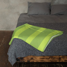 Load image into Gallery viewer, BROOKLYN Throw Blanket