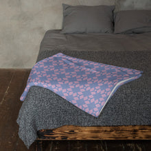 Load image into Gallery viewer, LAUREL Throw Blanket