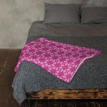 Load image into Gallery viewer, ARIANA Throw Blanket