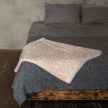 Load image into Gallery viewer, ASPEN Throw Blanket