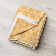 Load image into Gallery viewer, MERINGUE Throw Blanket