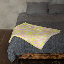 Load image into Gallery viewer, MODERN FLORAL THROW Throw Blanket