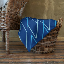 Load image into Gallery viewer, BLUERIDGE Throw Blanket