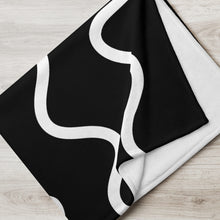 Load image into Gallery viewer, MANHATTAN Throw Blanket