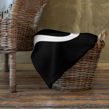 Load image into Gallery viewer, MANHATTAN Throw Blanket