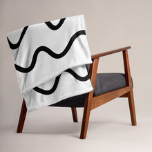 Load image into Gallery viewer, MANHATTAN Throw Blanket