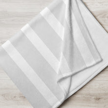 Load image into Gallery viewer, MAGNET Throw Blanket