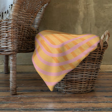 Load image into Gallery viewer, TURLINGEN Throw Blanket