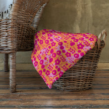 Load image into Gallery viewer, FLORENCE Throw Blanket