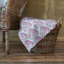 Load image into Gallery viewer, MODERN HEARTS Throw Blanket