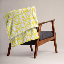 Load image into Gallery viewer, AMARI Throw Blanket
