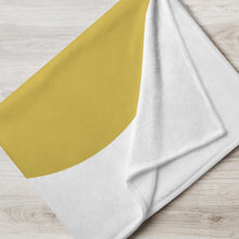 Load image into Gallery viewer, TRIFLE Throw