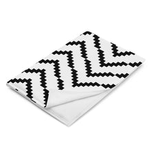 Load image into Gallery viewer, HAMPTON Throw Blanket
