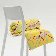 Load image into Gallery viewer, ART HEARTS Throw Blanket