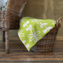 Load image into Gallery viewer, CALYX Throw Blanket