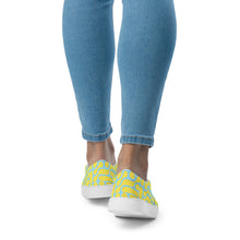 Load image into Gallery viewer, ALISHA Women’s slip-on canvas shoes
