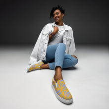 Load image into Gallery viewer, ALIZA Women’s slip-on canvas shoes