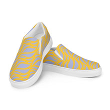 Load image into Gallery viewer, ALIZA Women’s slip-on canvas shoes