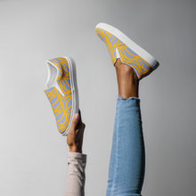 Load image into Gallery viewer, ALIZA Women’s slip-on canvas shoes