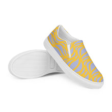 Load image into Gallery viewer, ALIZA Women’s slip-on canvas shoes