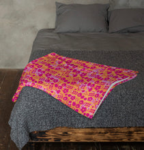 Load image into Gallery viewer, FLORENCE Throw Blanket