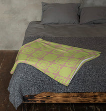 Load image into Gallery viewer, CARMEN Throw Blanket