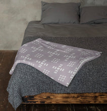 Load image into Gallery viewer, STONE Throw Blanket