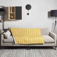 Load image into Gallery viewer, MODERN FLORAL Throw Blanket