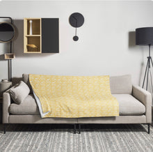 Load image into Gallery viewer, GIO Throw Blanket