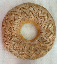 Load image into Gallery viewer, Couronne