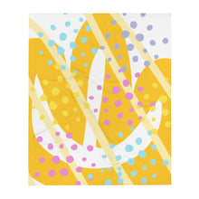 Load image into Gallery viewer, FLEUR Throw Blanket