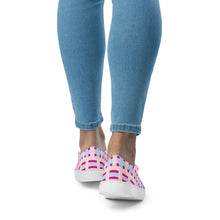 Load image into Gallery viewer, CROIX Women’s slip-on canvas shoes