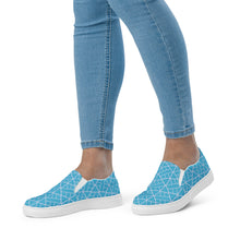 Load image into Gallery viewer, ELEVATE Women’s slip-on canvas shoes
