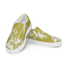 Load image into Gallery viewer, COASTAL Women’s slip-on canvas shoes