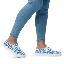 Load image into Gallery viewer, SWERVE Women’s slip-on canvas shoes