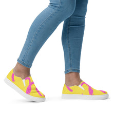 Load image into Gallery viewer, Women’s slip-on canvas shoes