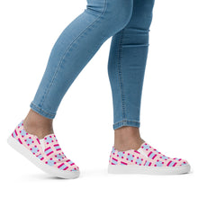 Load image into Gallery viewer, CROIX Women’s slip-on canvas shoes